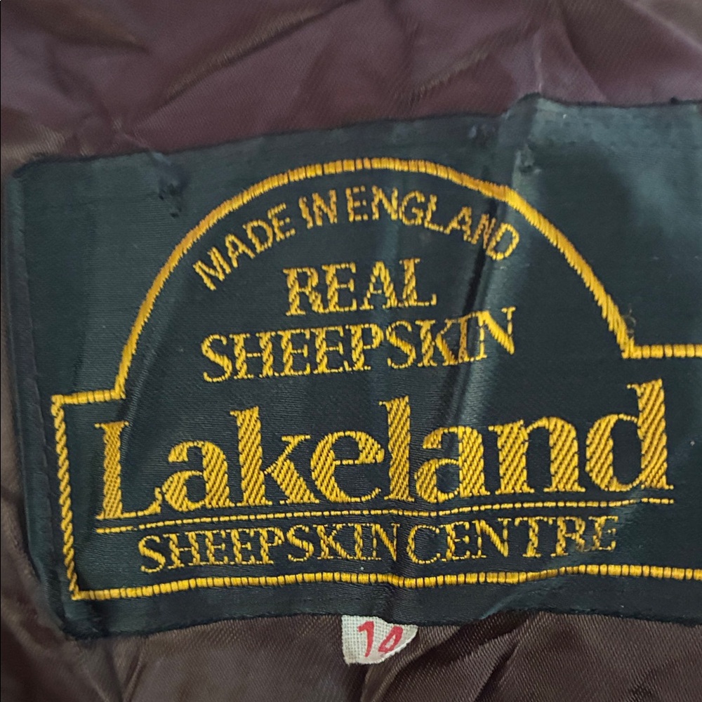 Brown Genuine Shearling Women's Coat Made in England. - Picture 3 of 16